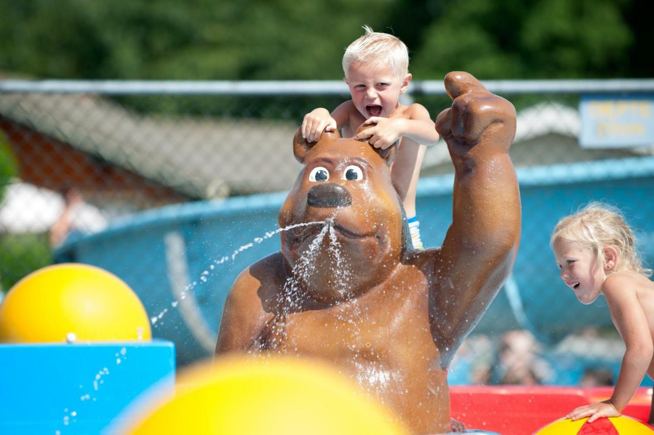 Kleintje Beer Villa Baarland Bagian luar foto
