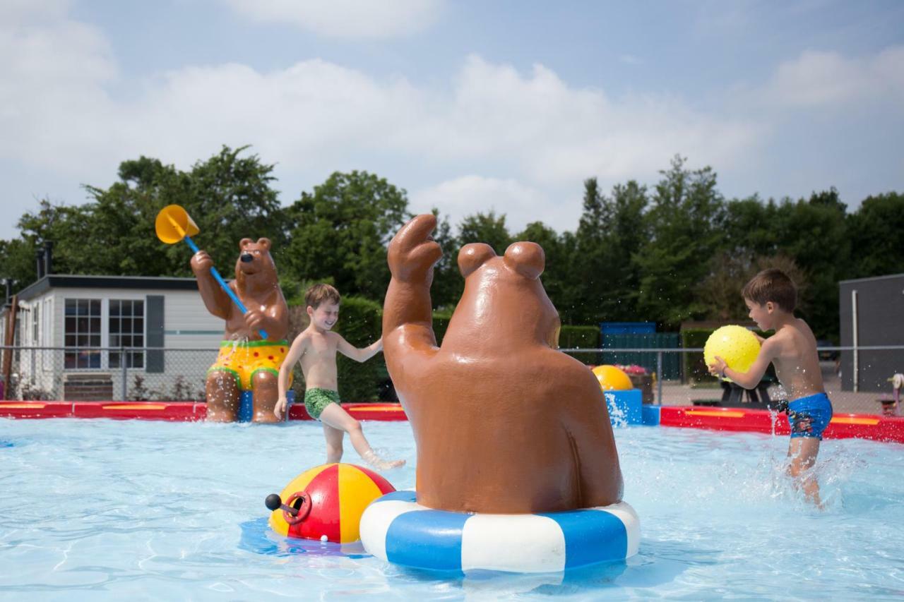 Kleintje Beer Villa Baarland Bagian luar foto